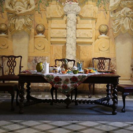 Palais De Luppe, Chambre D'Hotes อาร์ลส์ ภายนอก รูปภาพ