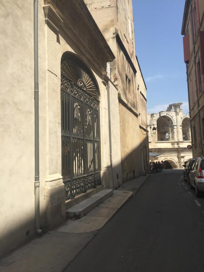 Palais De Luppe, Chambre D'Hotes อาร์ลส์ ภายนอก รูปภาพ
