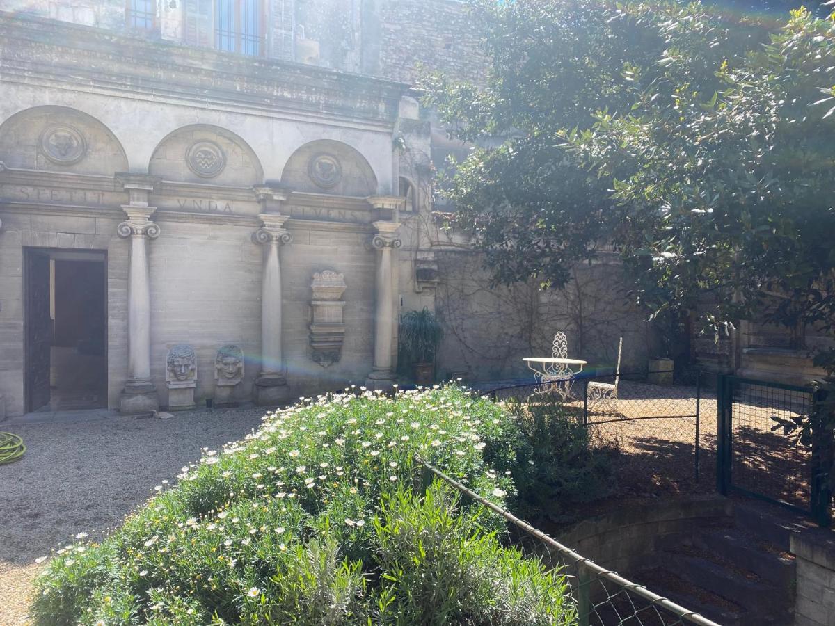 Palais De Luppe, Chambre D'Hotes อาร์ลส์ ภายนอก รูปภาพ